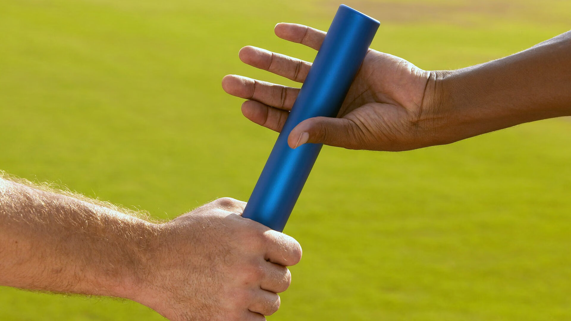 中小学生每日体育活动时间落实情况跟踪调研，确保学生每日体育活动时间